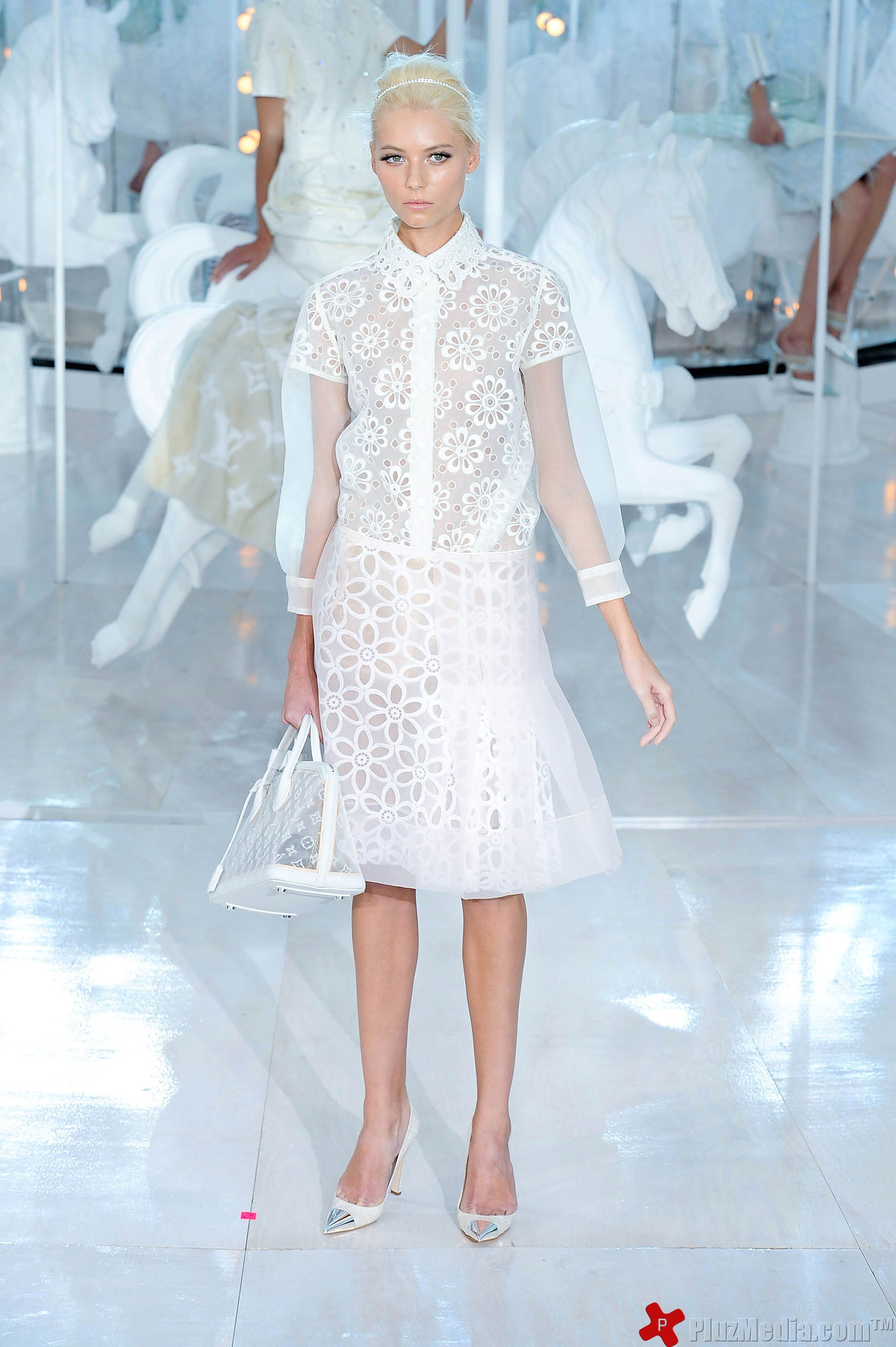 Paris Fashion Week Spring Summer 2012 Ready To Wear - Louis Vuitton - Runway | Picture 95910